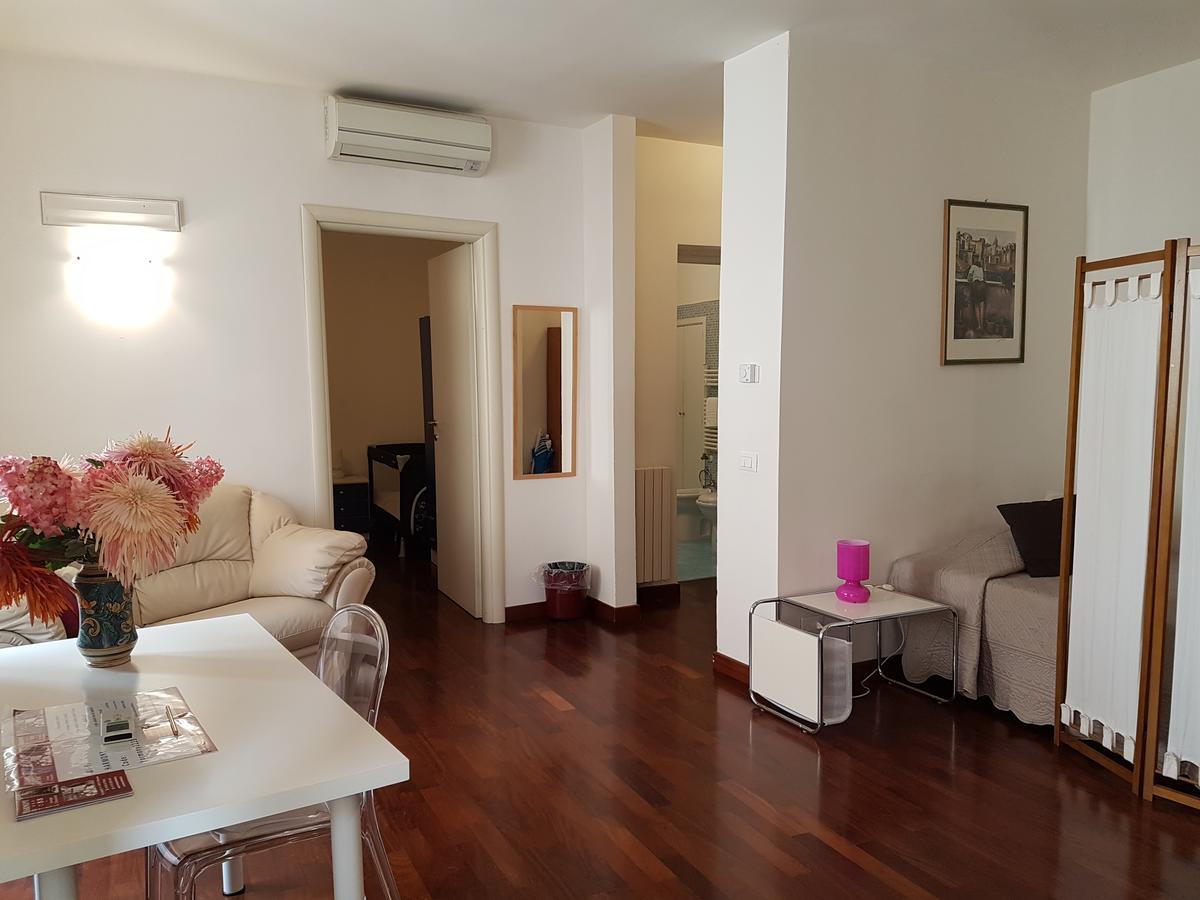 Apartamento Bed & Parking Palermo Exterior foto